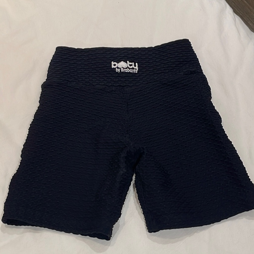 Booty by Brabants croco skin shorts black